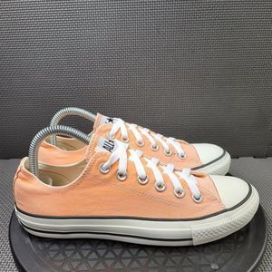 Womens Sz 8 Nectarine Converse Low Top Sneakers